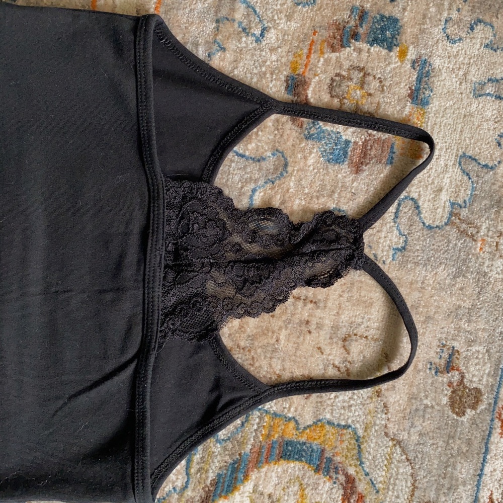 Simple Black Lace Racerback Tank (M) - Picture 3 of 4